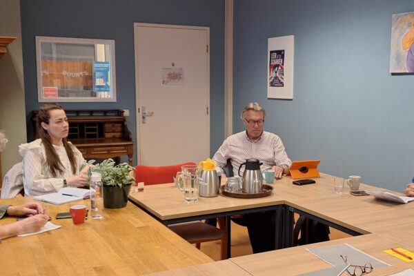 Asielzoekers betaald aan het werk 
